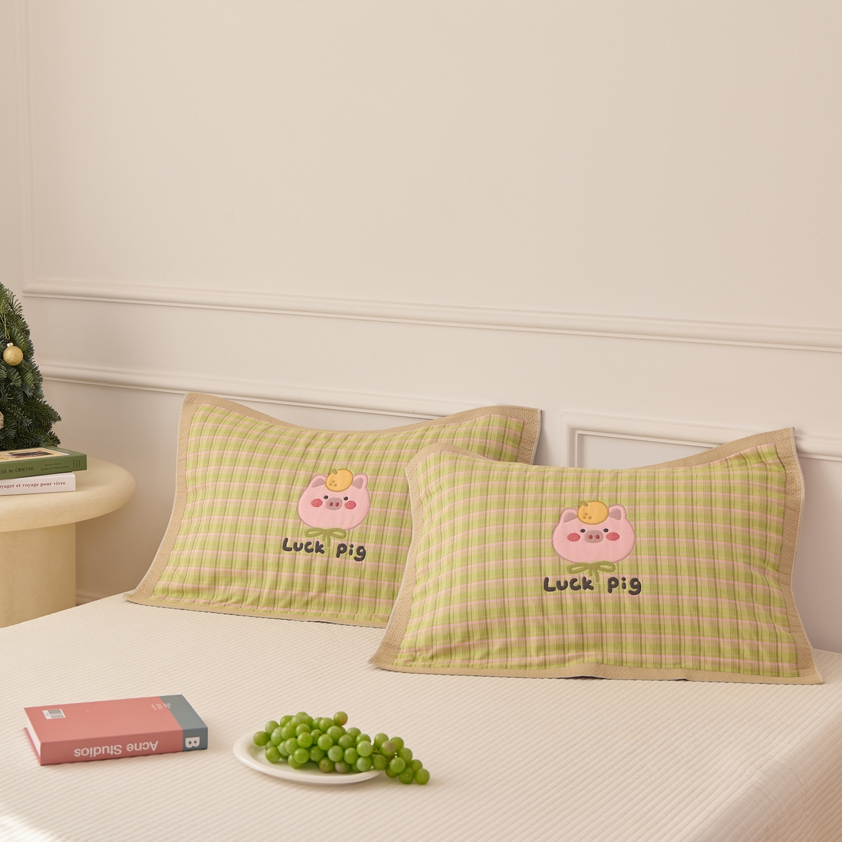 91家纺网 家纺一手货源 找家纺 沐瑟家纺 2025新款卡通格子纯棉八层枕巾（含质检报告） 橙小猪