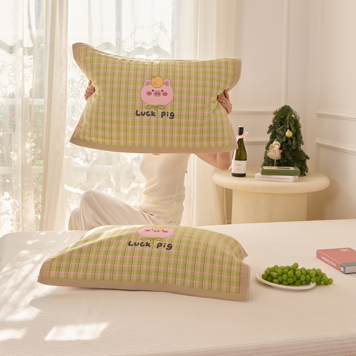 91家纺网 家纺一手货源 找家纺 沐瑟家纺 2025新款卡通格子纯棉八层枕巾（含质检报告） 橙小猪