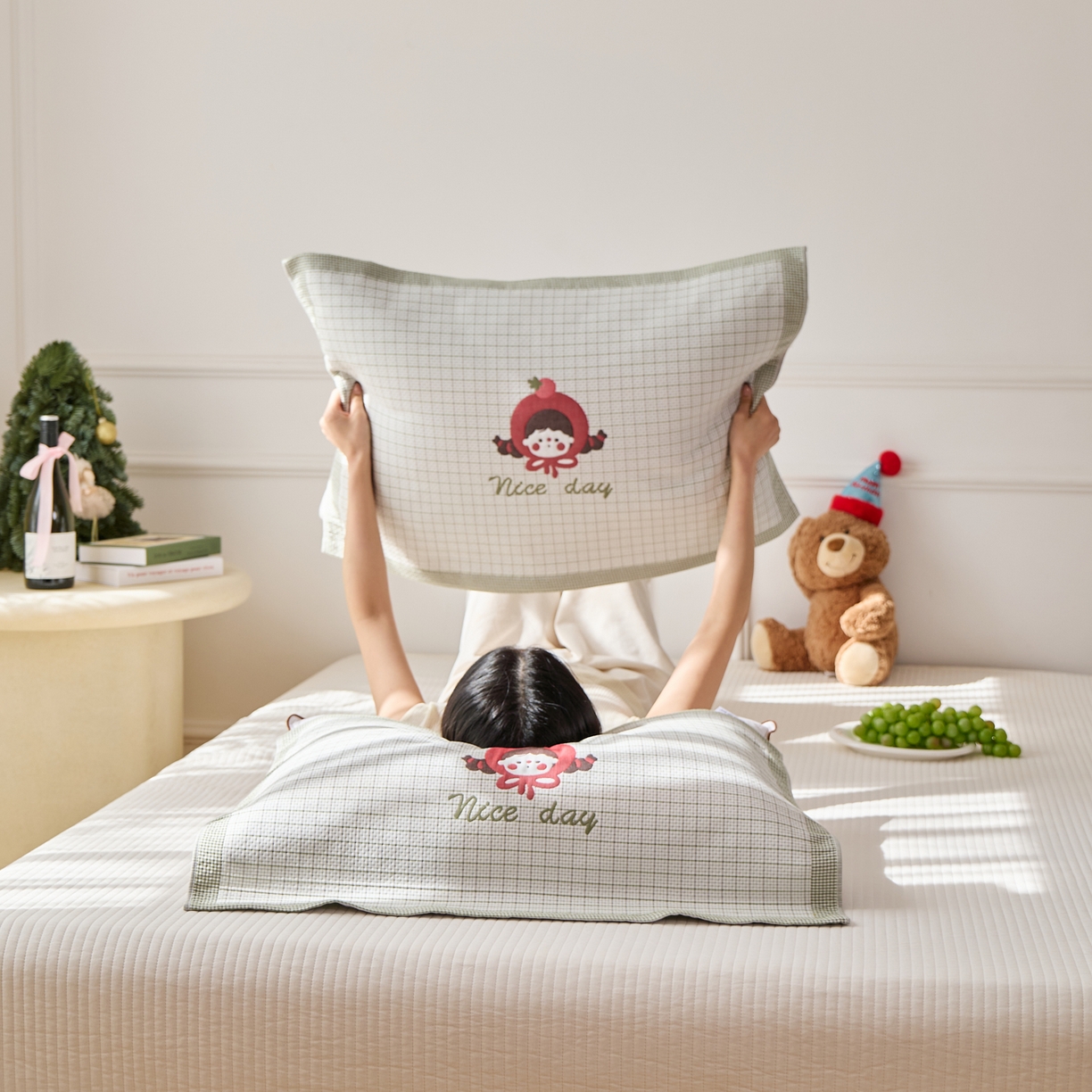 91家纺网 家纺一手货源 找家纺 沐瑟家纺 2025新款卡通格子纯棉八层枕巾（含质检报告） 番茄女孩