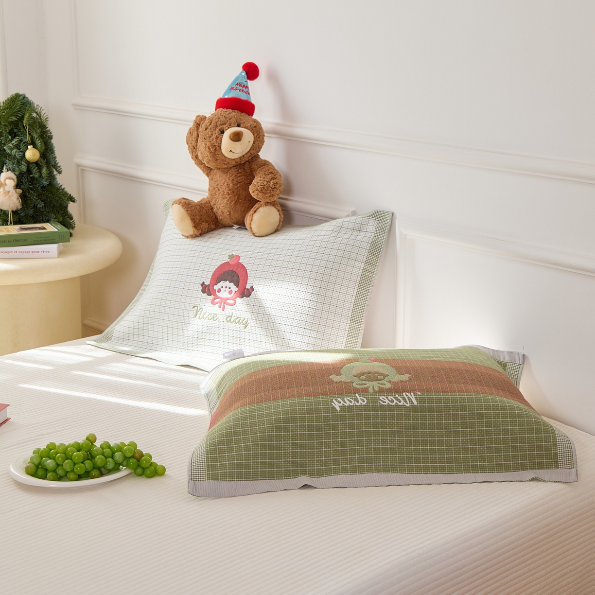 91家纺网 家纺一手货源 找家纺 沐瑟家纺 2025新款卡通格子纯棉八层枕巾（含质检报告） 番茄女孩