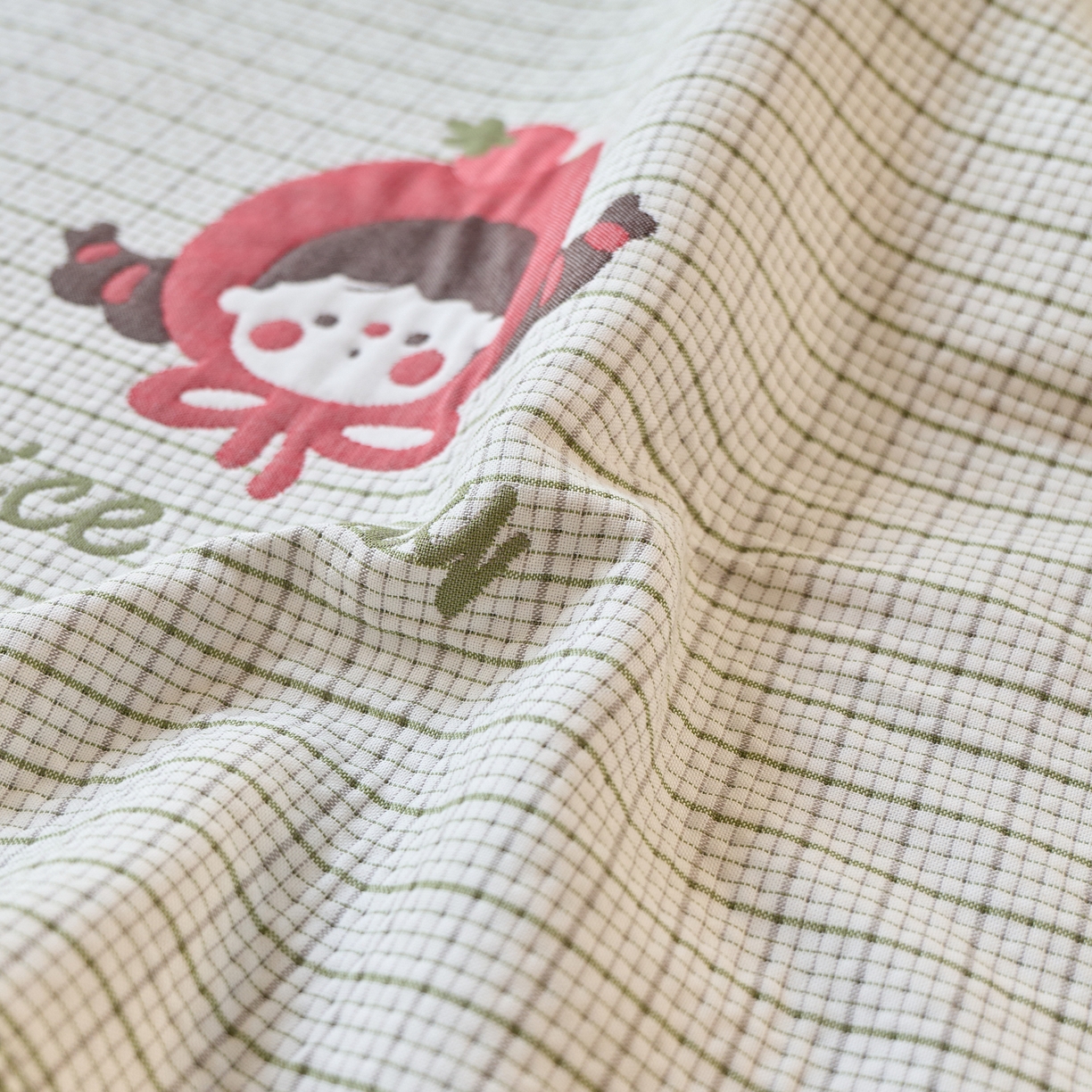 91家纺网 家纺一手货源 找家纺 沐瑟家纺 2025新款卡通格子纯棉八层枕巾（含质检报告） 番茄女孩