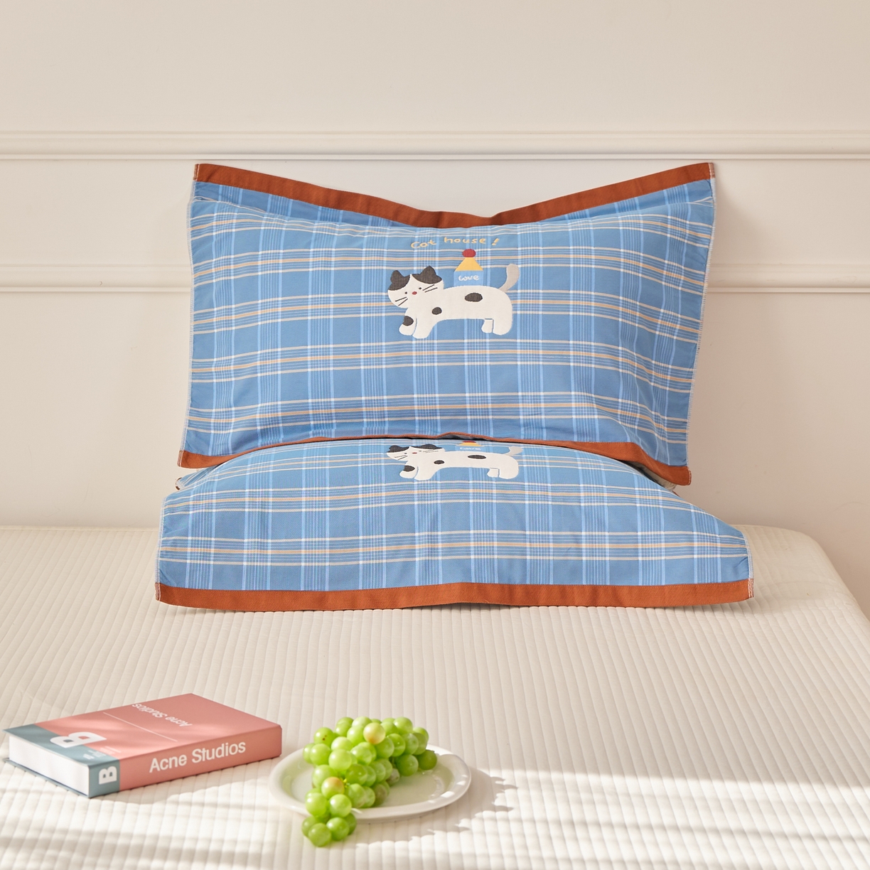 91家纺网 家纺一手货源 找家纺 沐瑟家纺 2025新款卡通格子纯棉八层枕巾（含质检报告） 房子猫