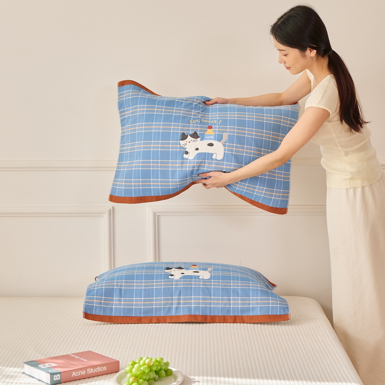 91家纺网 家纺一手货源 找家纺 沐瑟家纺 2025新款卡通格子纯棉八层枕巾（含质检报告） 房子猫