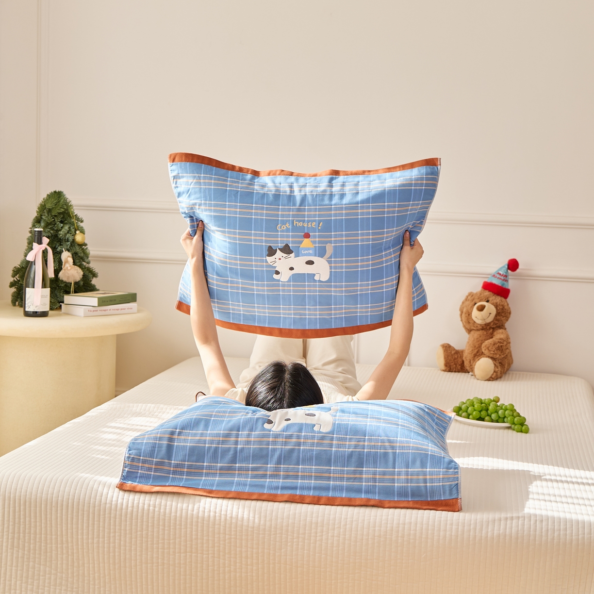 91家纺网 家纺一手货源 找家纺 沐瑟家纺 2025新款卡通格子纯棉八层枕巾（含质检报告） 房子猫