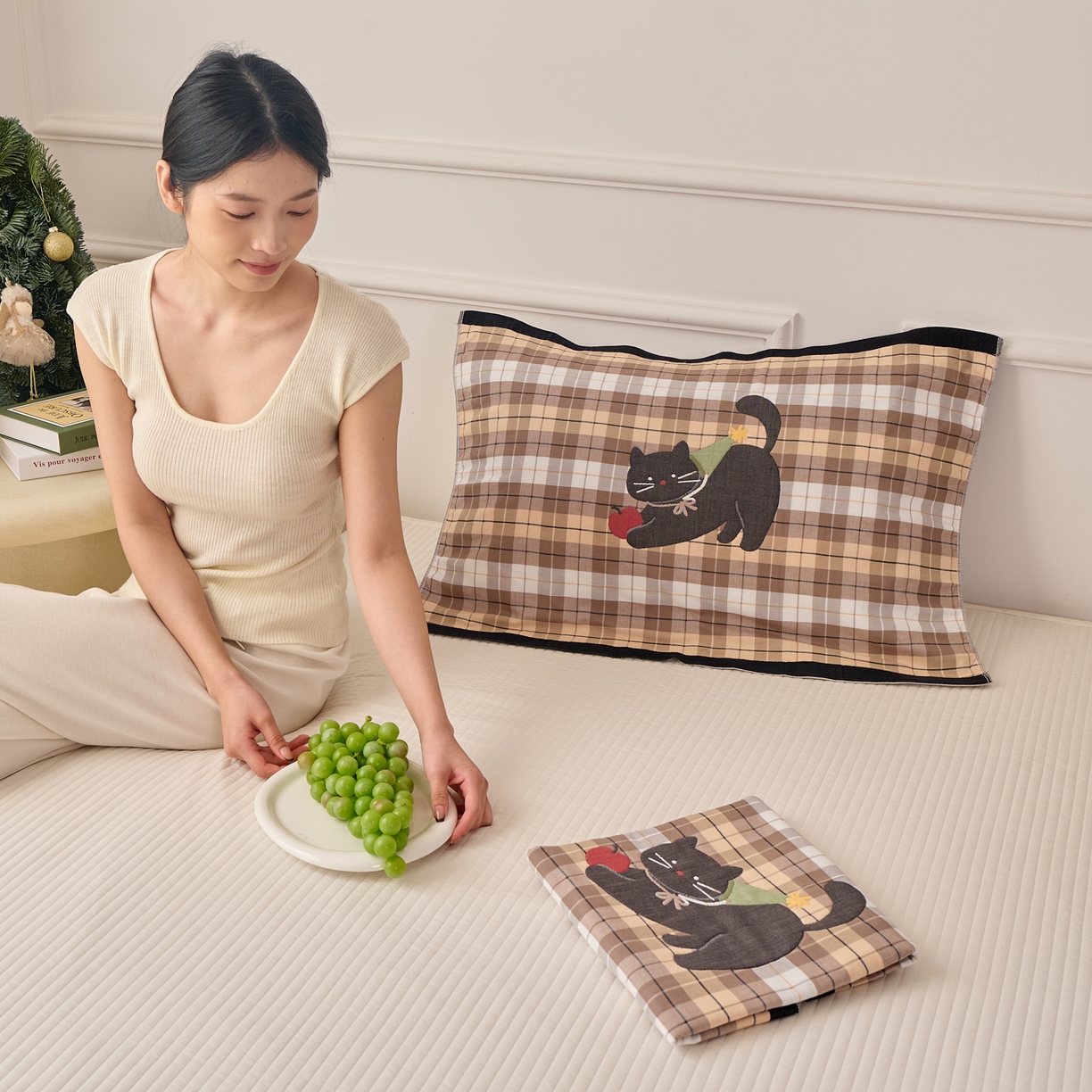 91家纺网 家纺一手货源 找家纺 沐瑟家纺 2025新款卡通格子纯棉八层枕巾（含质检报告） 给予猫