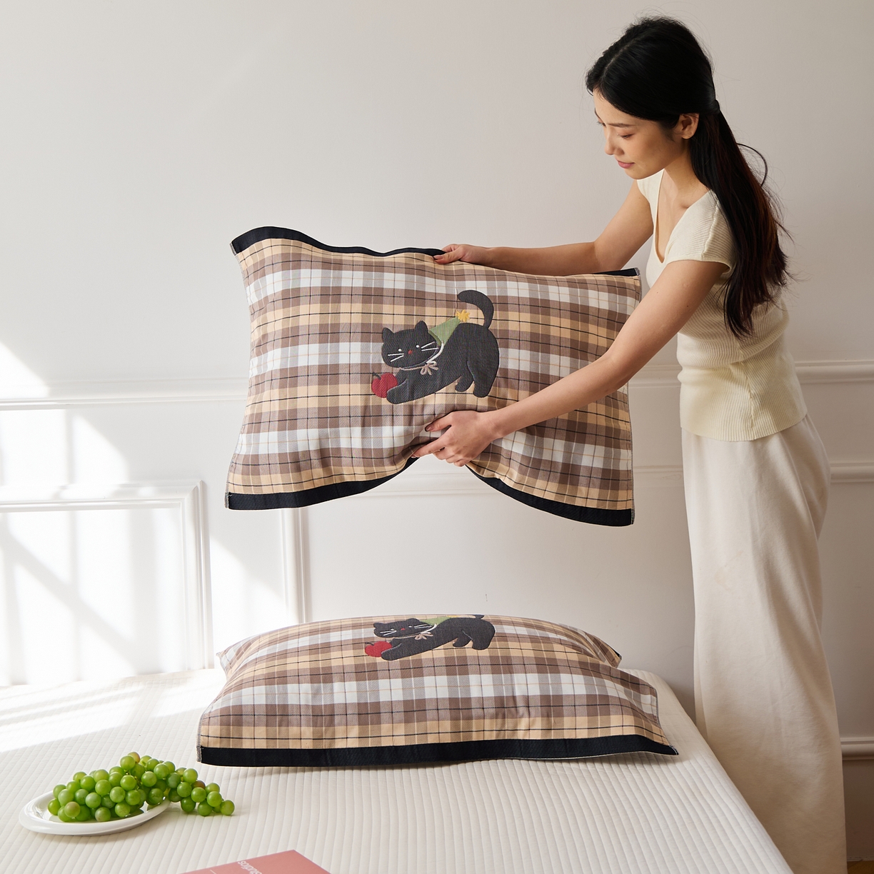 91家纺网 家纺一手货源 找家纺 沐瑟家纺 2025新款卡通格子纯棉八层枕巾（含质检报告） 给予猫