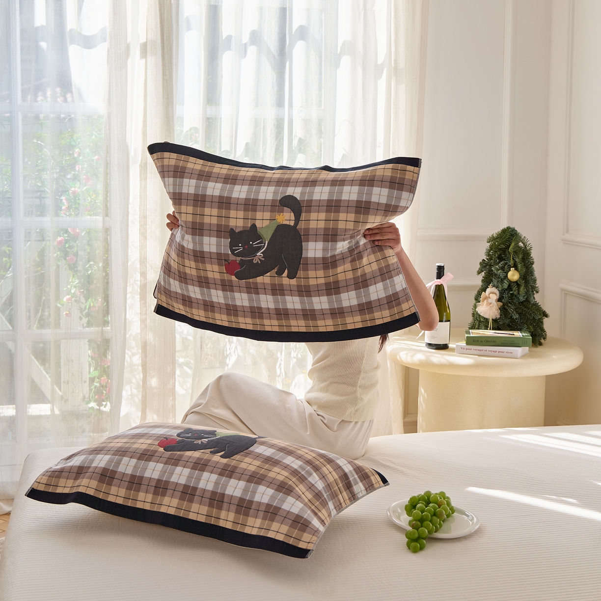 91家纺网 家纺一手货源 找家纺 沐瑟家纺 2025新款卡通格子纯棉八层枕巾（含质检报告） 给予猫