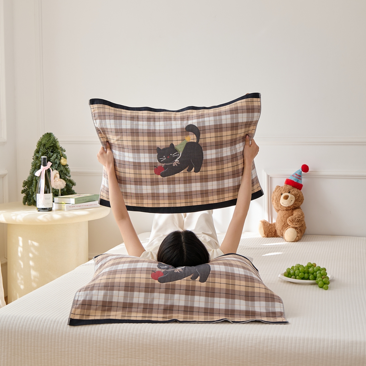 91家纺网 家纺一手货源 找家纺 沐瑟家纺 2025新款卡通格子纯棉八层枕巾（含质检报告） 给予猫