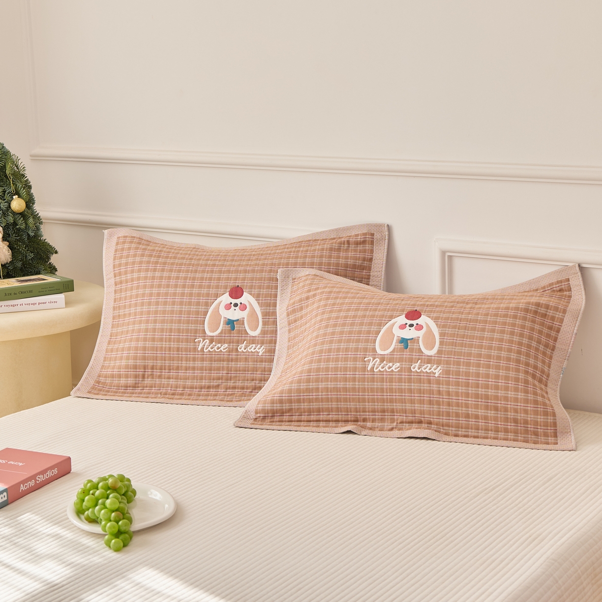 91家纺网 家纺一手货源 找家纺 沐瑟家纺 2025新款卡通格子纯棉八层枕巾（含质检报告） 桔小兔