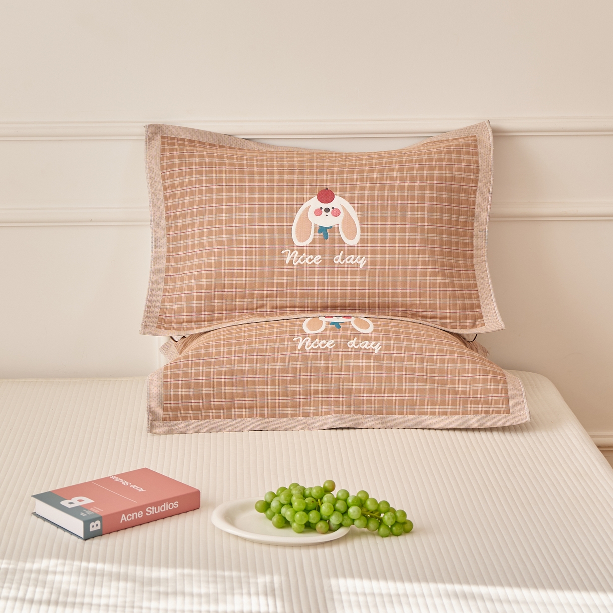 91家纺网 家纺一手货源 找家纺 沐瑟家纺 2025新款卡通格子纯棉八层枕巾（含质检报告） 桔小兔