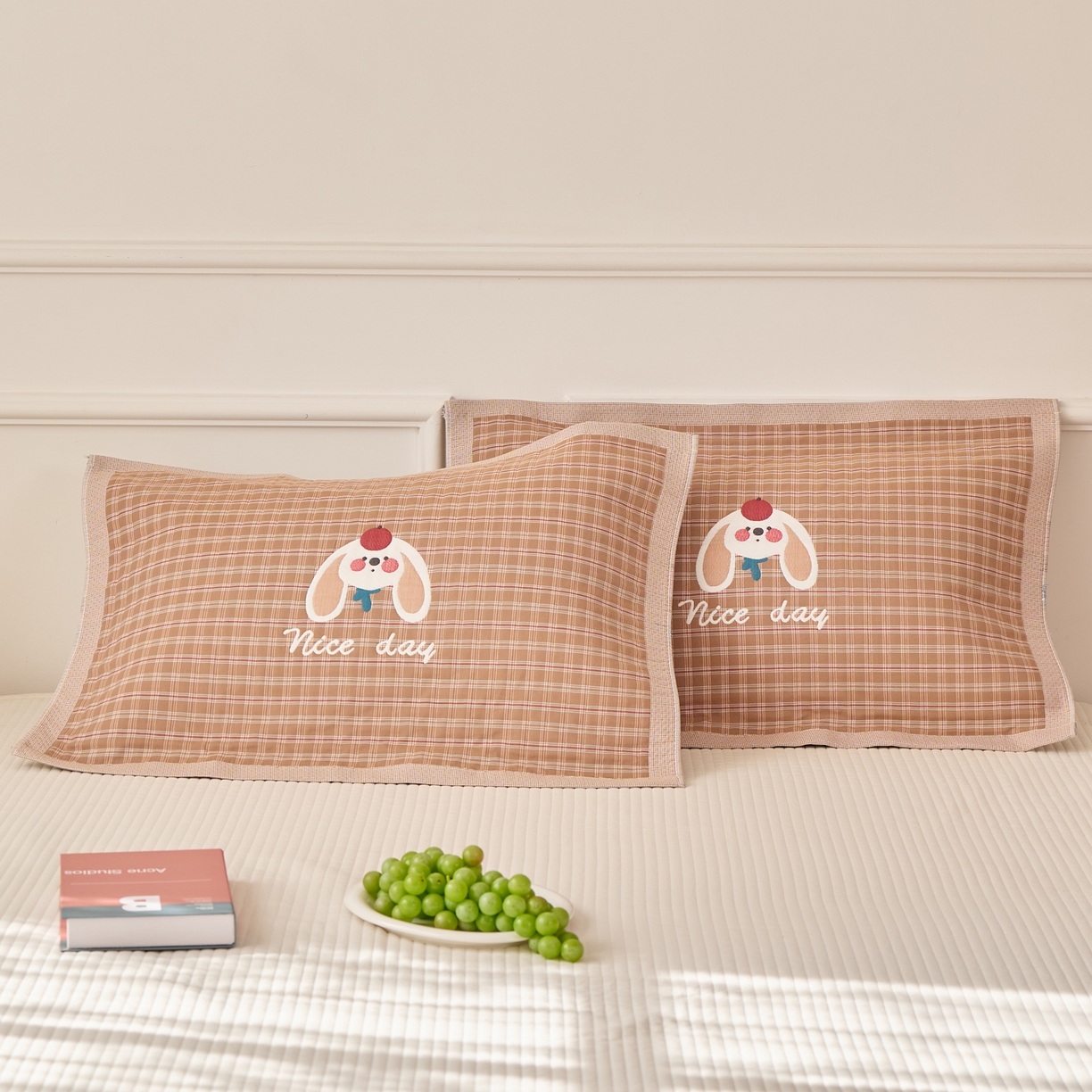 91家纺网 家纺一手货源 找家纺 沐瑟家纺 2025新款卡通格子纯棉八层枕巾（含质检报告） 桔小兔