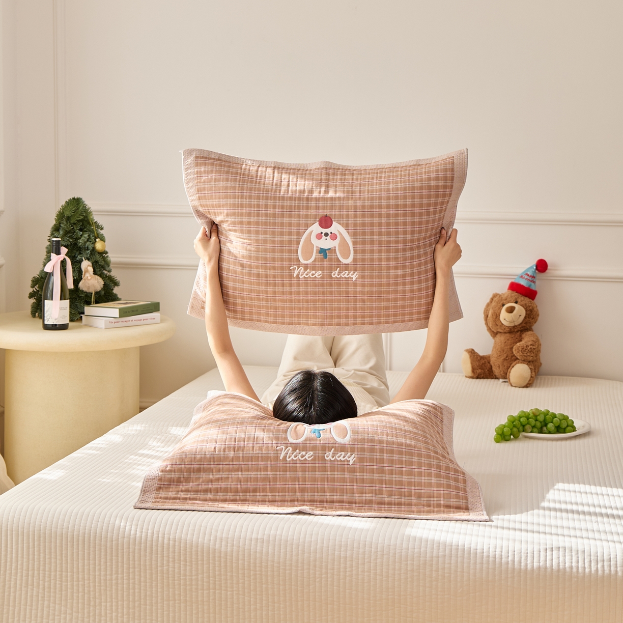 91家纺网 家纺一手货源 找家纺 沐瑟家纺 2025新款卡通格子纯棉八层枕巾（含质检报告） 桔小兔