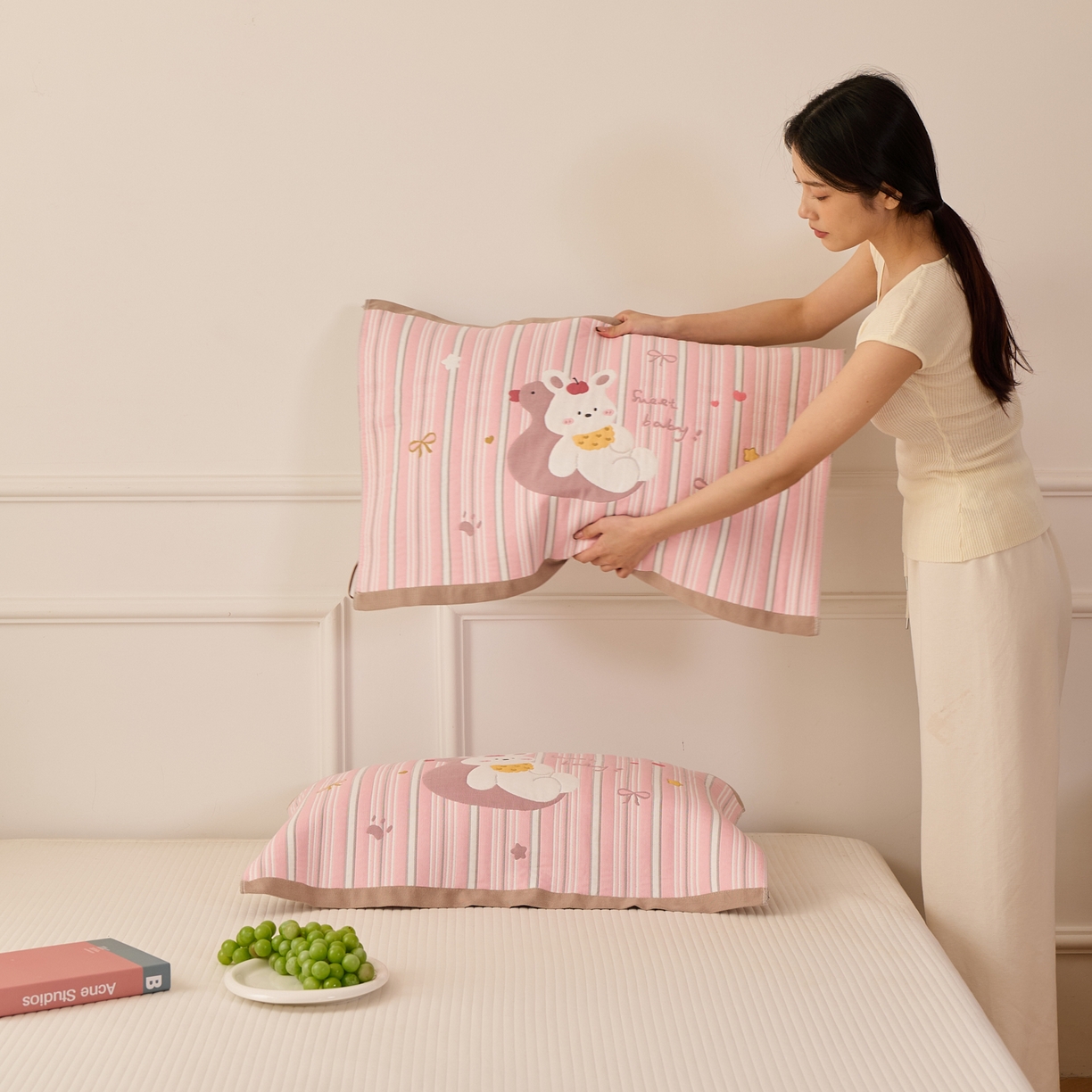 91家纺网 家纺一手货源 找家纺 沐瑟家纺 2025新款卡通格子纯棉八层枕巾（含质检报告） 兔子鸭子