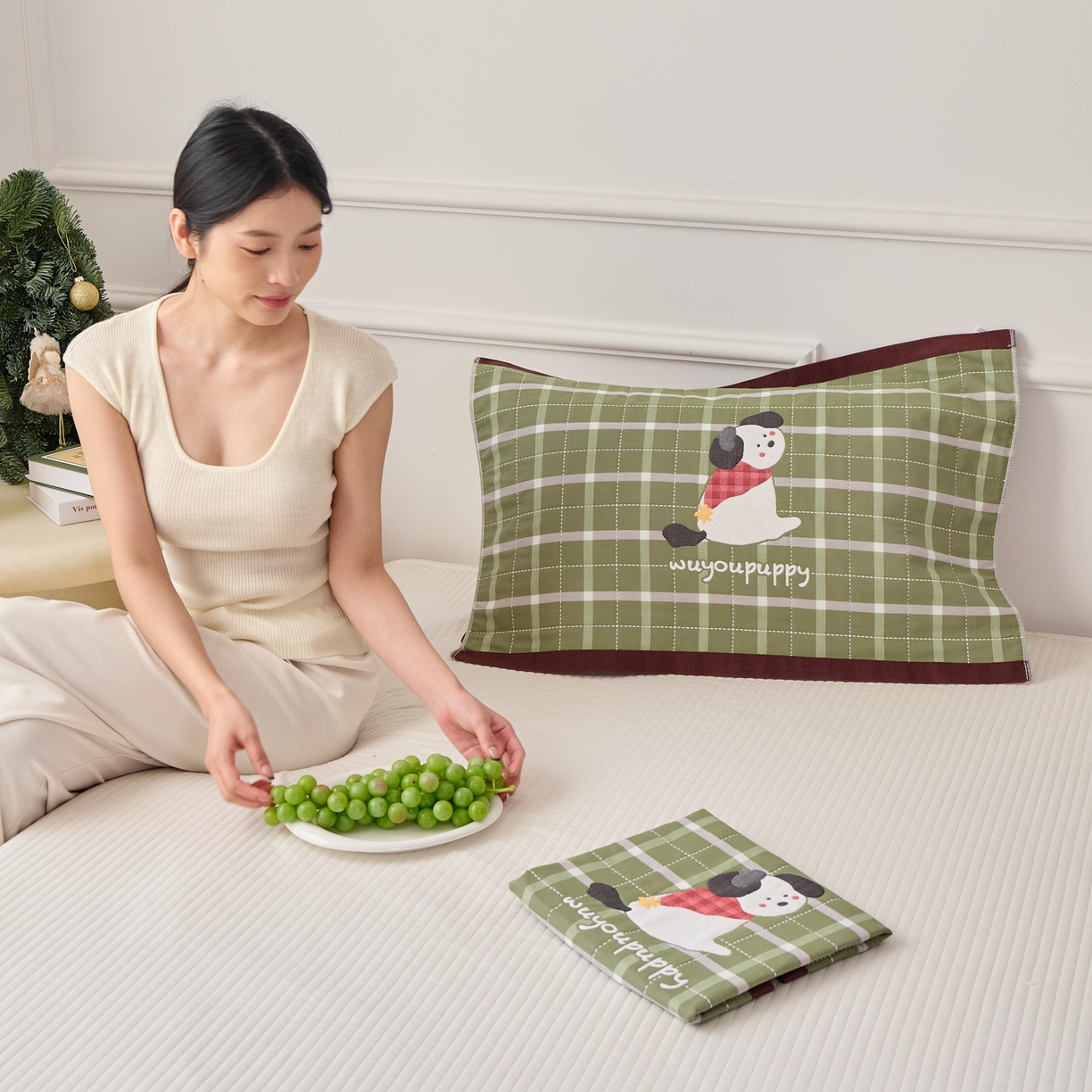 91家纺网 家纺一手货源 找家纺 沐瑟家纺 2025新款卡通格子纯棉八层枕巾（含质检报告） 围巾狗