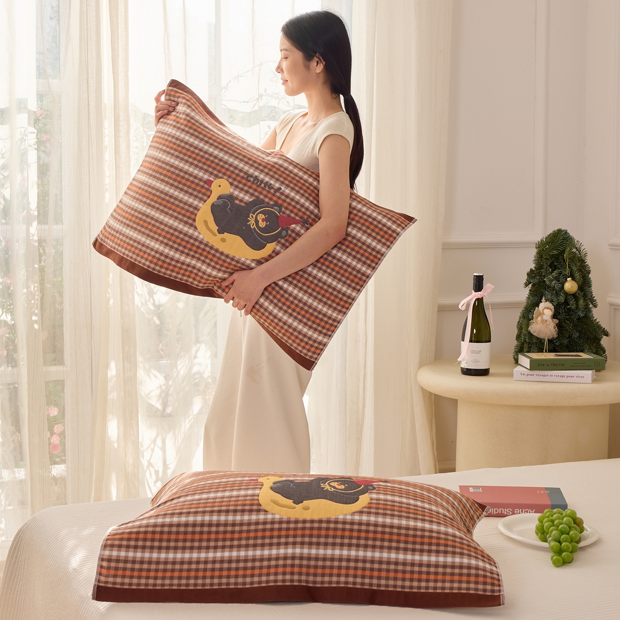 91家纺网 家纺一手货源 找家纺 沐瑟家纺 2025新款卡通格子纯棉八层枕巾（含质检报告） 小鸭熊