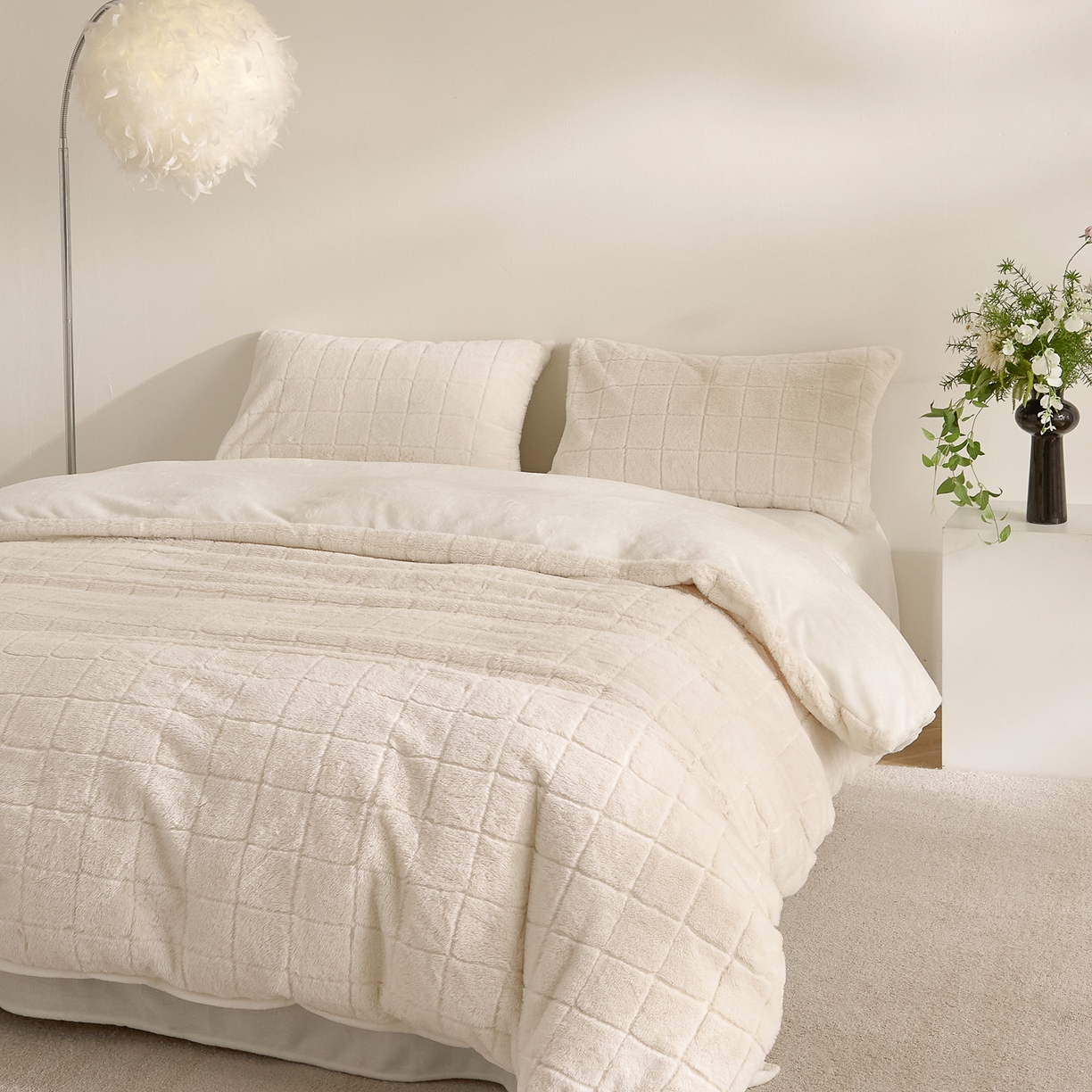 91家纺网 家纺一手货源 找家纺 （总）ONE TWO ONE 1212025新款高支高密长绒棉贡缎精工提花四件套-壹朵甜甜（风格二）（为了各位老板们都有利润空间，平台控价券后不得低于228/318/338元，感谢您的配合与支持！）