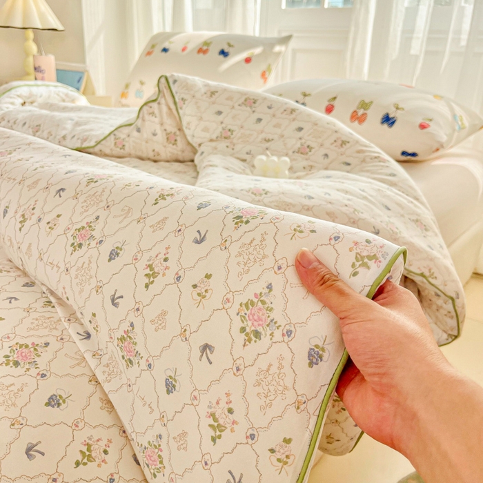 91家纺网 家纺一手货源 找家纺 小叮当家纺仓储工厂店 2025新款母婴级宝宝被子豆豆绒牛奶针织棉被子儿童被子豆豆被大豆被春秋被秋冬被 芳华