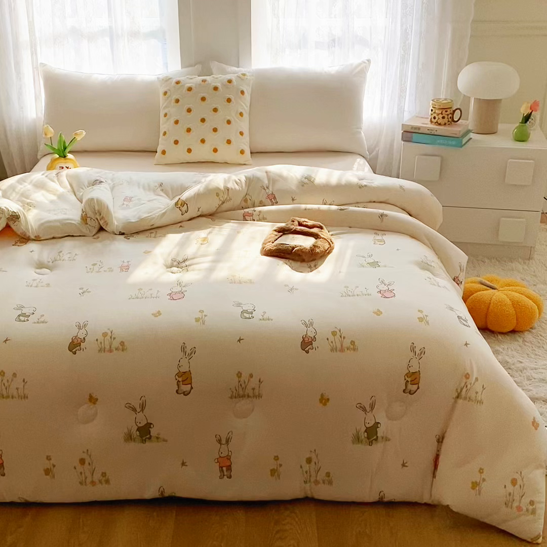 91家纺网 家纺一手货源 找家纺 小叮当家纺仓储工厂店 2025新款母婴级宝宝被子豆豆绒牛奶针织棉被子儿童被子豆豆被大豆被春秋被秋冬被 花丛小兔