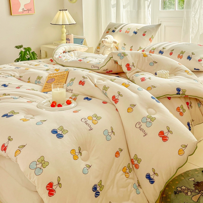 91家纺网 家纺一手货源 找家纺 小叮当家纺仓储工厂店 2025新款母婴级宝宝被子豆豆绒牛奶针织棉被子儿童被子豆豆被大豆被春秋被秋冬被 樱桃画