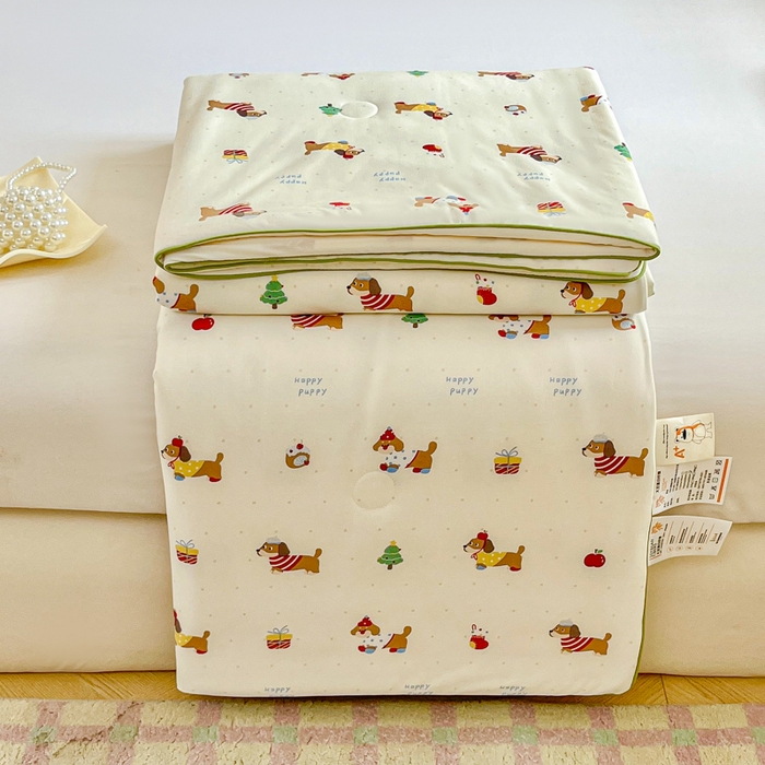 91家纺网 家纺一手货源 找家纺 小叮当家纺仓储工厂店 2025新款母婴级宝宝被子豆豆绒牛奶针织棉被子儿童被子豆豆被大豆被春秋被秋冬被 牛奶针织被-可爱腊肠