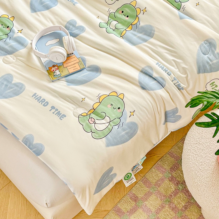 91家纺网 家纺一手货源 找家纺 小叮当家纺仓储工厂店 2025新款母婴级宝宝被子豆豆绒牛奶针织棉被子儿童被子豆豆被大豆被春秋被秋冬被 牛奶针织被-幸运独角龙