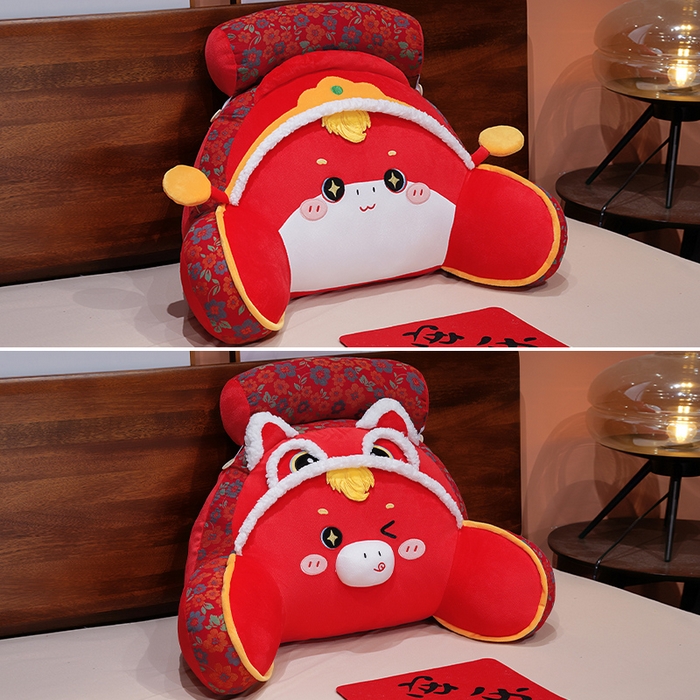 91家纺网 家纺一手货源 找家纺 （总）仟亿莱 2025新款醒狮小马驹三层纱拥抱式腰靠