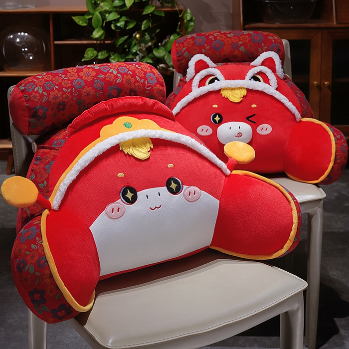 91家纺网 家纺一手货源 找家纺 （总）仟亿莱 2025新款醒狮小马驹三层纱拥抱式腰靠