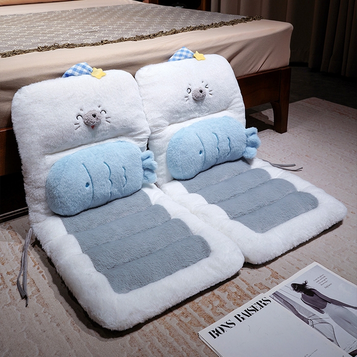 91家纺网 家纺一手货源 找家纺 （总）仟亿莱 2025新款萌萌海豹护腰连体坐垫