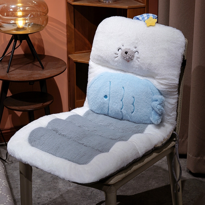 91家纺网 家纺一手货源 找家纺 仟亿莱 2025新款萌萌海豹护腰连体坐垫 连体笑眼海豹