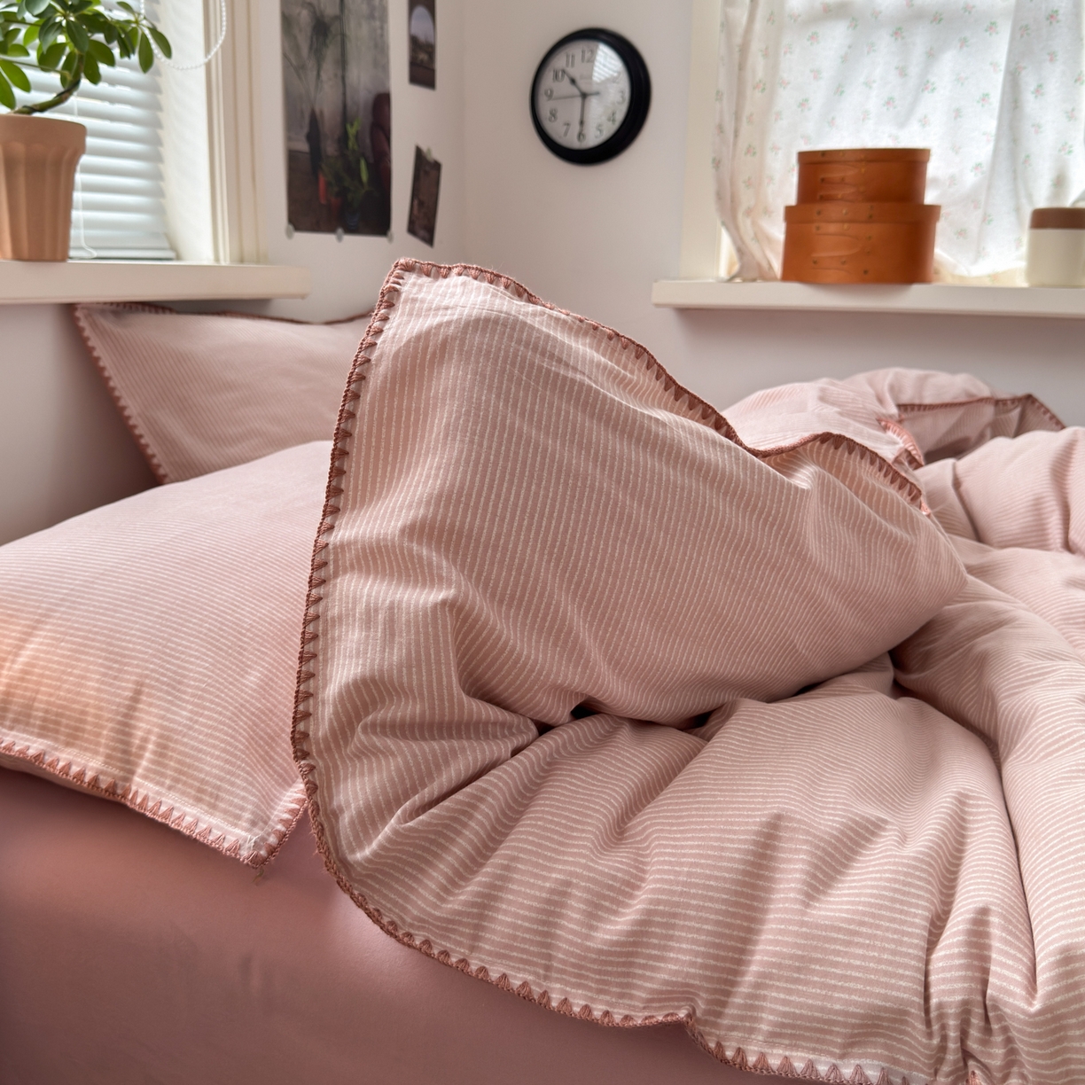 91家纺网 家纺一手货源 找家纺 小叮当家纺仓储工厂店 (买家秀 爆款花型 不断货)2025秋冬新款全棉纯棉加厚磨毛贝壳边工艺款四件套 森系粉