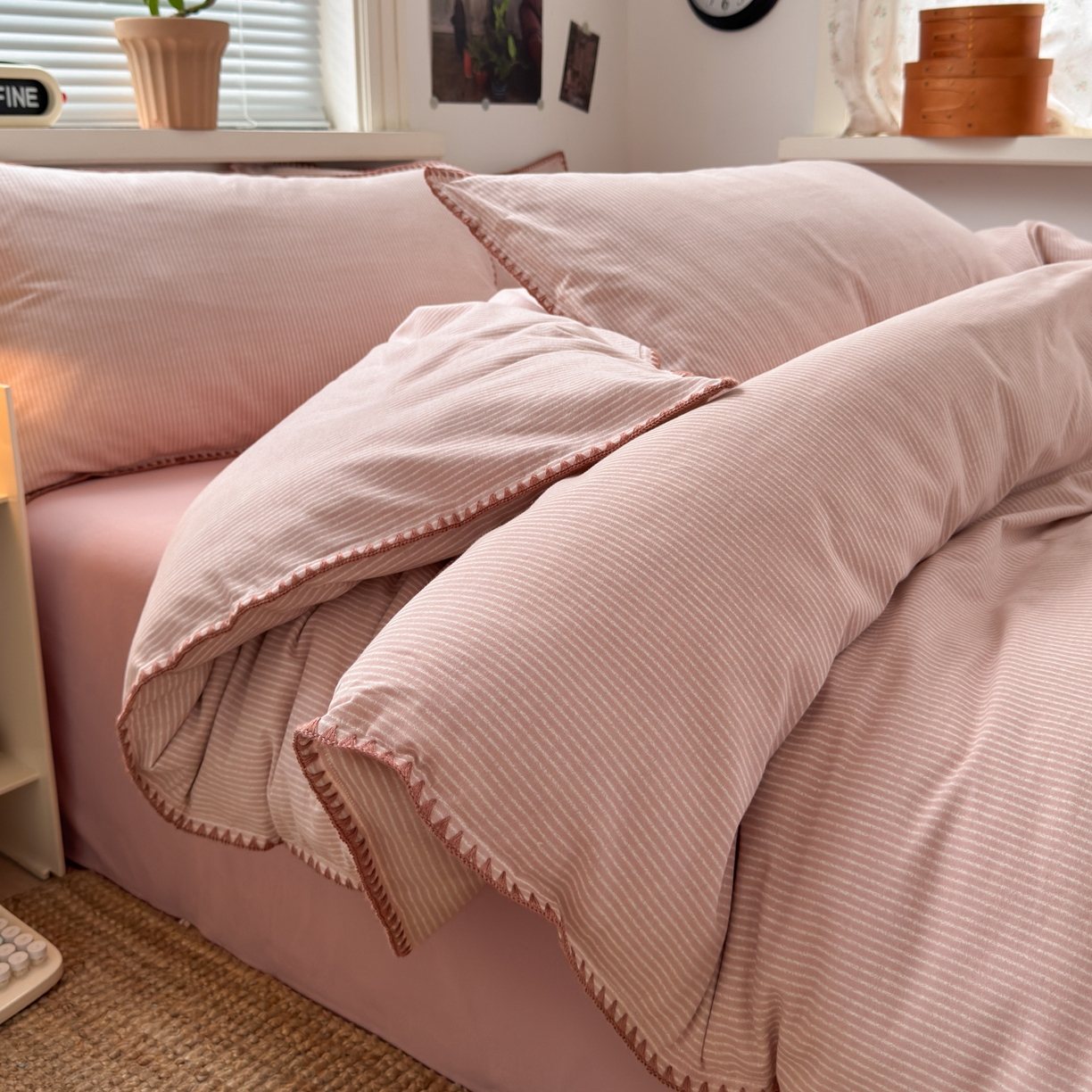 91家纺网 家纺一手货源 找家纺 小叮当家纺仓储工厂店 (买家秀 爆款花型 不断货)2025秋冬新款全棉纯棉加厚磨毛贝壳边工艺款四件套 森系粉