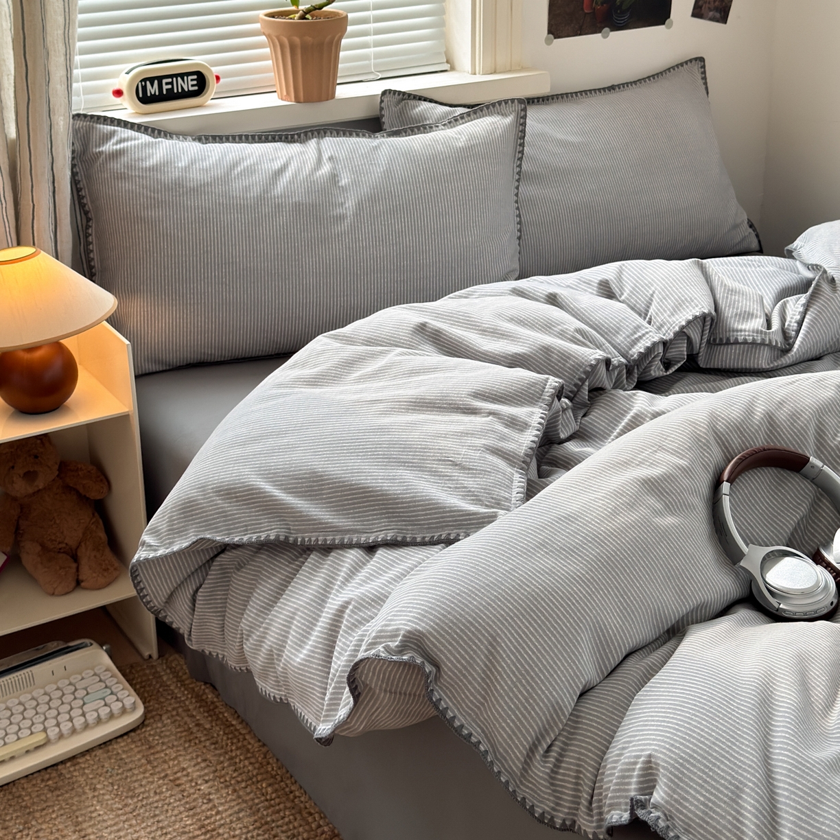 91家纺网 家纺一手货源 找家纺 小叮当家纺仓储工厂店 (买家秀 爆款花型 不断货)2025秋冬新款全棉纯棉加厚磨毛贝壳边工艺款四件套 森系灰