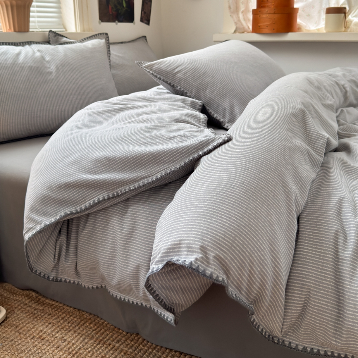 91家纺网 家纺一手货源 找家纺 小叮当家纺仓储工厂店 (买家秀 爆款花型 不断货)2025秋冬新款全棉纯棉加厚磨毛贝壳边工艺款四件套 森系灰