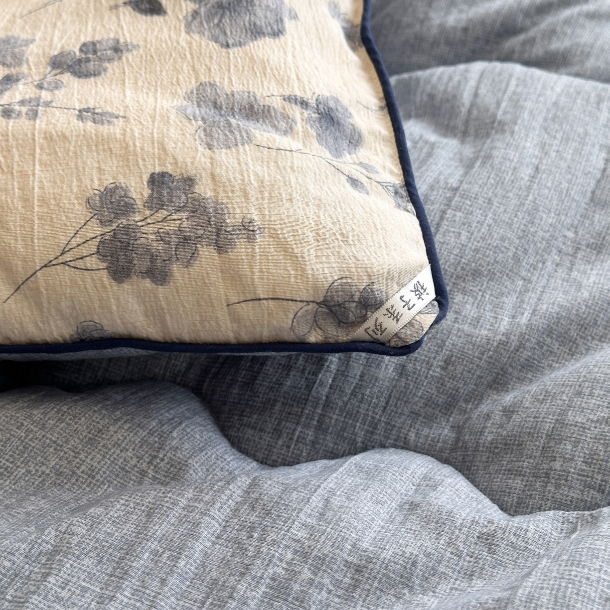 91家纺网 家纺一手货源 找家纺 （总）尊妙被业 2025新款复古双层纱大豆被冬被被子被芯