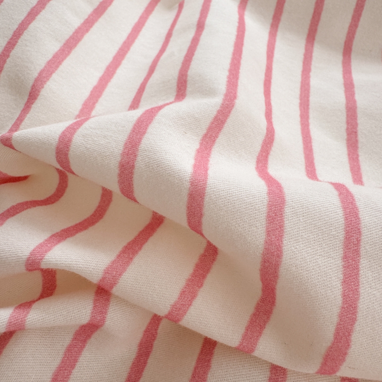 91家纺网 家纺一手货源 找家纺 小叮当家纺仓储工厂店 (买家秀 爆款花型 不断货)2025秋冬新款全棉纯棉加厚磨毛贝壳边工艺款四件套 星辰粉