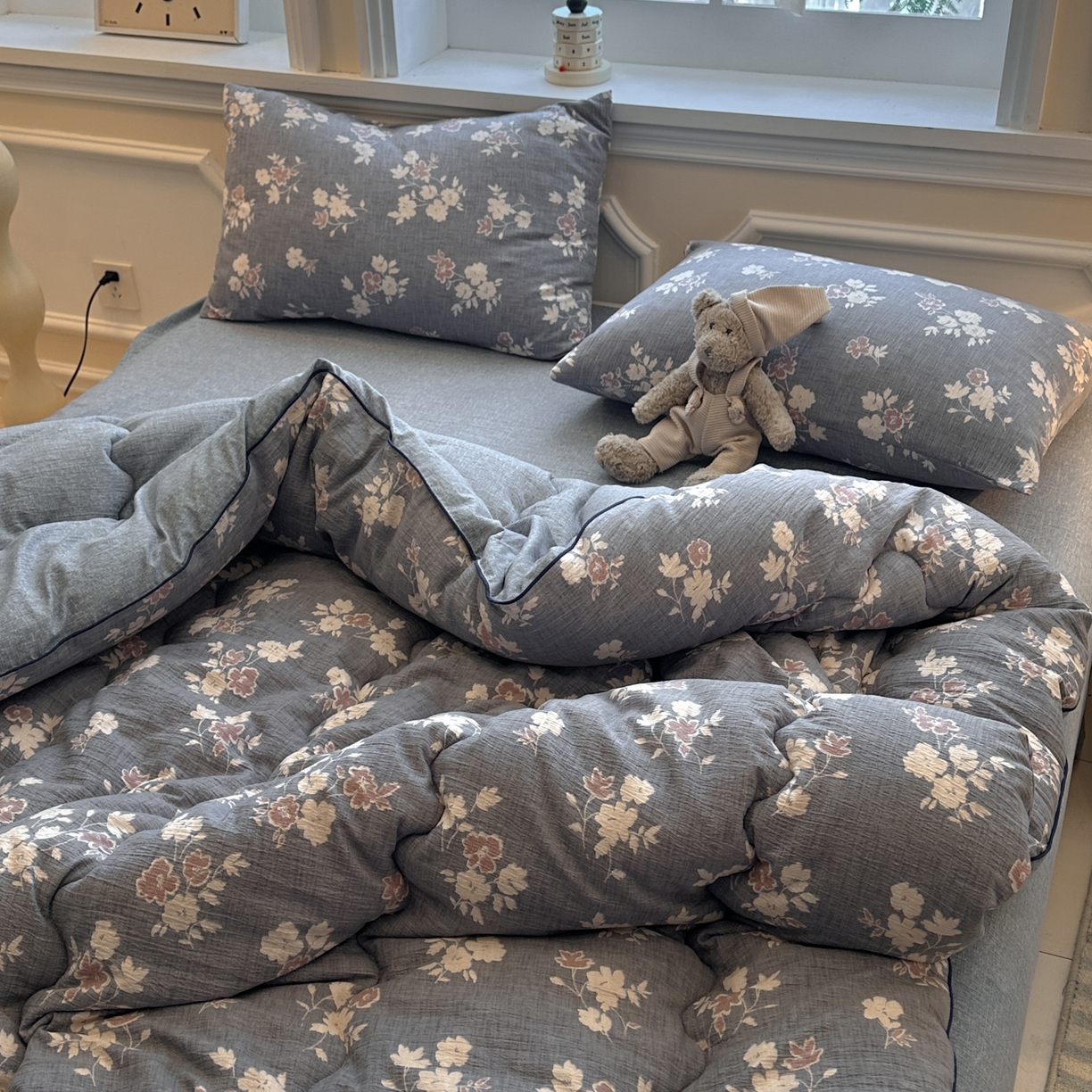 91家纺网 家纺一手货源 找家纺 尊妙被业 2025新款复古双层纱大豆被冬被被子被芯 晴云