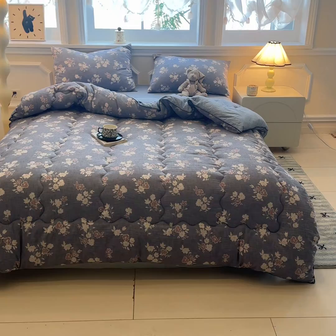 91家纺网 家纺一手货源 找家纺 尊妙被业 2025新款复古双层纱大豆被冬被被子被芯 晴云