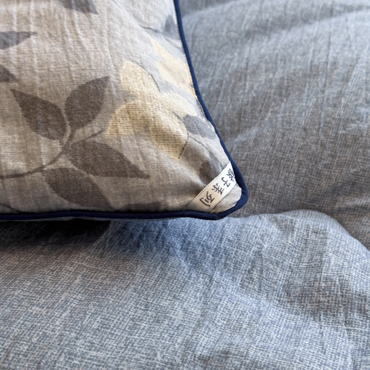 91家纺网 家纺一手货源 找家纺 尊妙被业 2025新款复古双层纱大豆被冬被被子被芯 秋叶