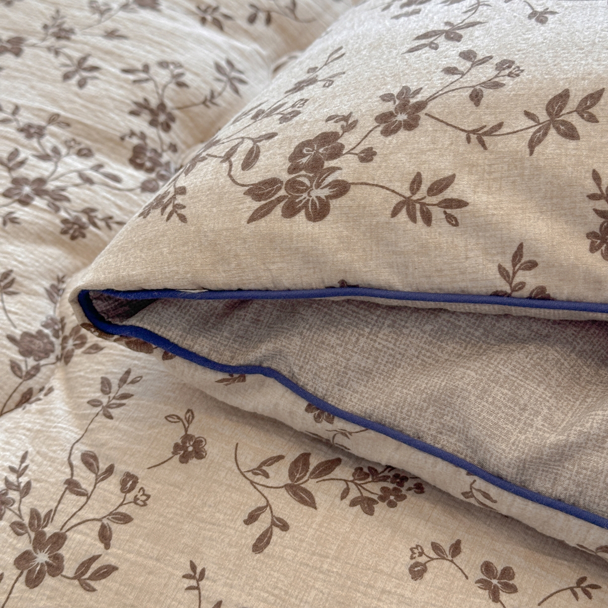 91家纺网 家纺一手货源 找家纺 尊妙被业 2025新款复古双层纱大豆被冬被被子被芯 幽影