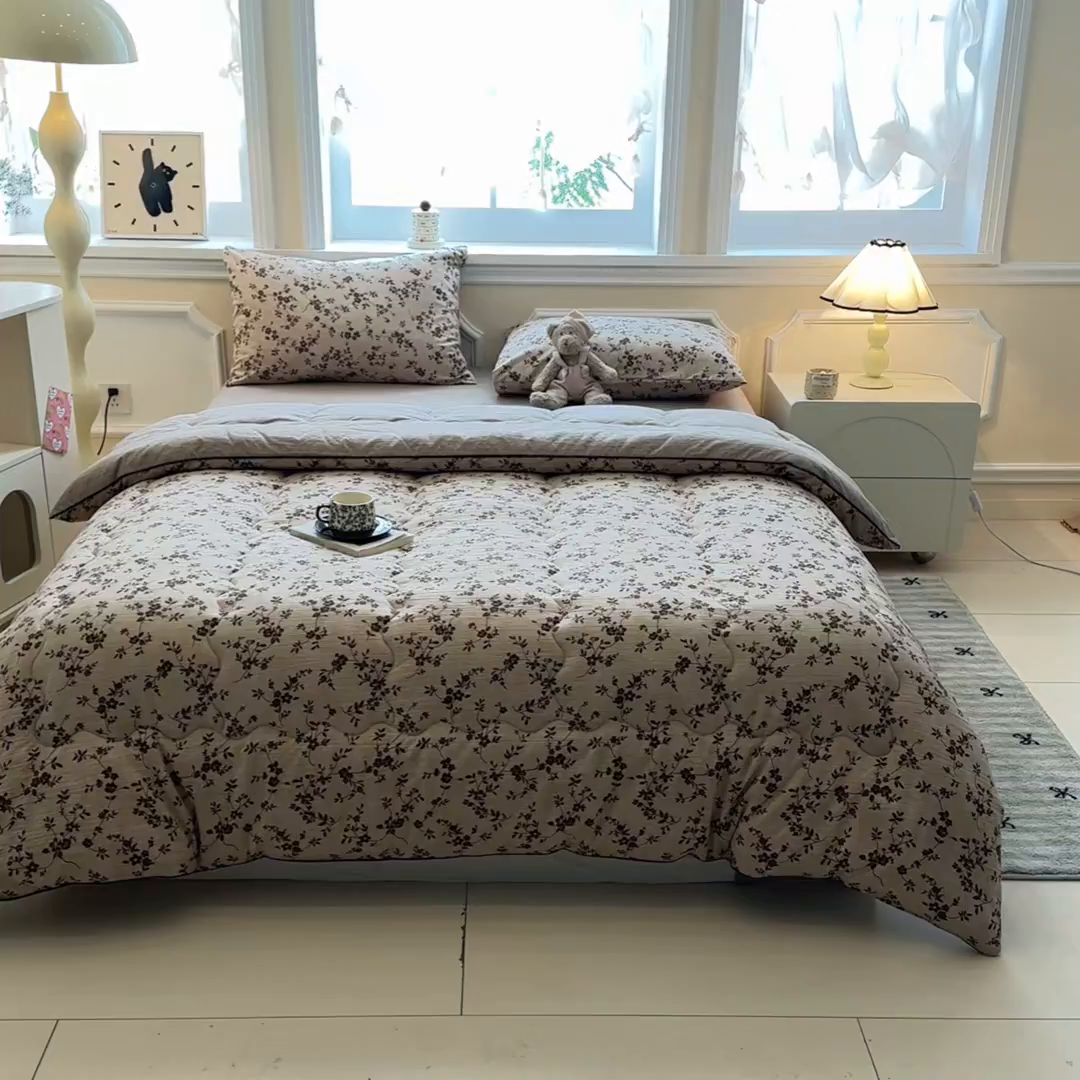 91家纺网 家纺一手货源 找家纺 尊妙被业 2025新款复古双层纱大豆被冬被被子被芯 幽影