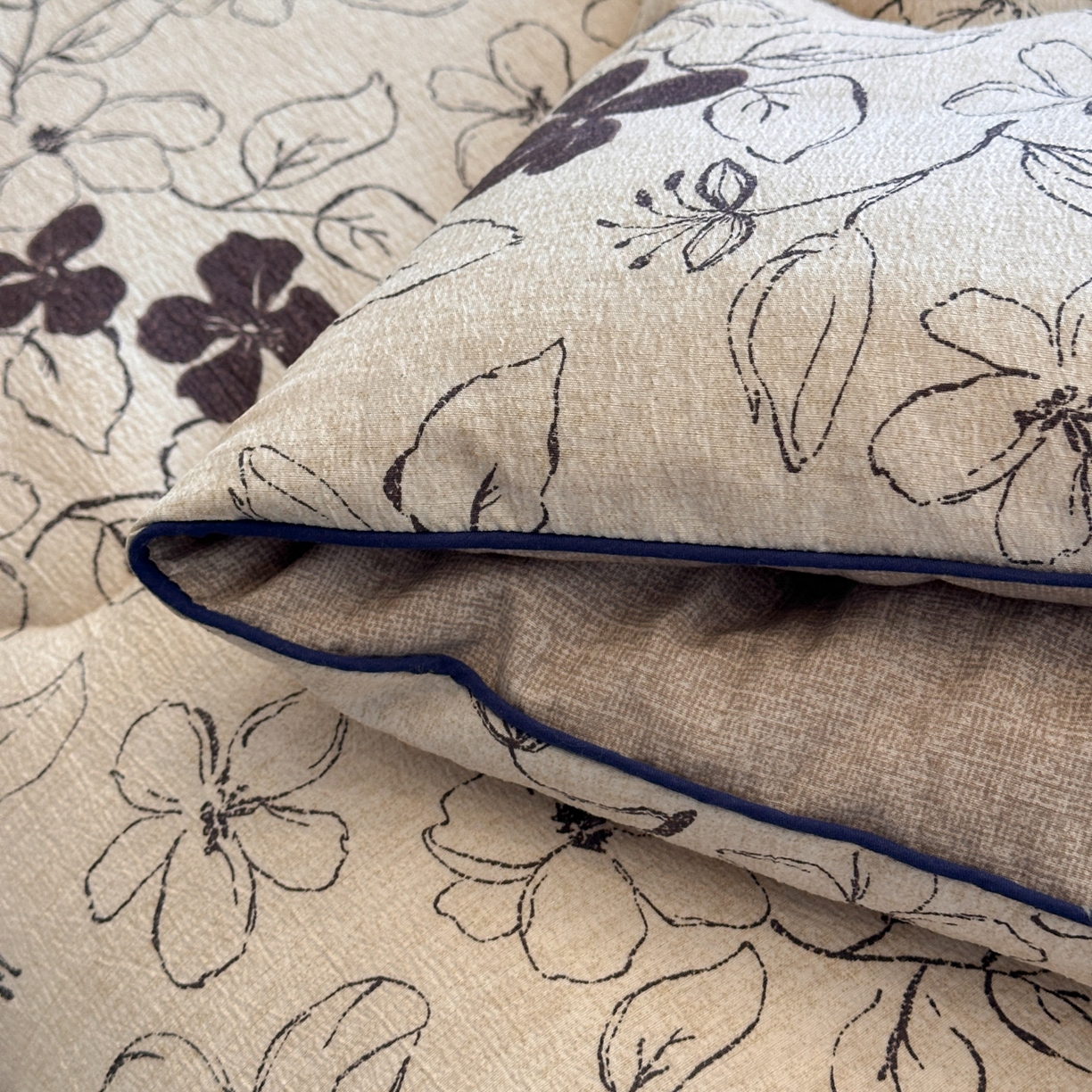 91家纺网 家纺一手货源 找家纺 尊妙被业 2025新款复古双层纱大豆被冬被被子被芯 织意