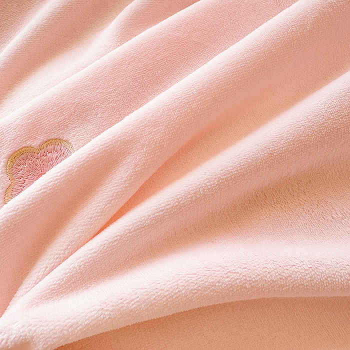 91家纺网 家纺一手货源 找家纺 （总）金绣美居 2025新款牛奶绒毛绒贴布绣花保暖四件套-森系小兔