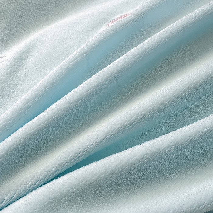 91家纺网 家纺一手货源 找家纺 金绣美居 2025新款牛奶绒毛绒贴布绣花保暖四件套-森系小兔 森系小兔-蓝色