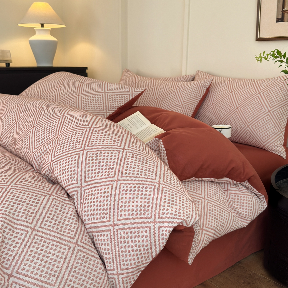 91家纺网 家纺一手货源 找家纺 （总）小叮当家纺仓储工厂店 (买家秀 爆款花型 不断货)2025新款A类全棉纯棉加厚磨毛双层纱色织提花四件套