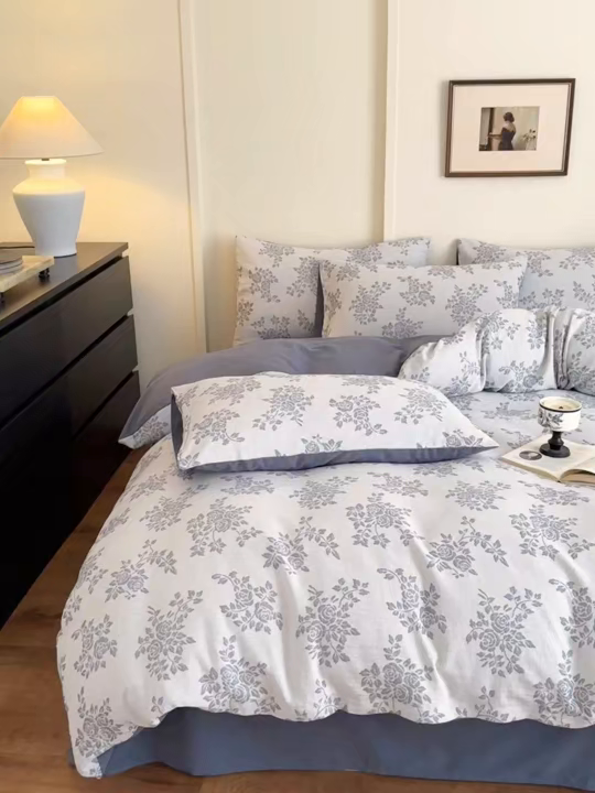 91家纺网 家纺一手货源 找家纺 小叮当家纺仓储工厂店 (买家秀 爆款花型 不断货)2025新款A类全棉纯棉加厚磨毛双层纱色织提花四件套 长夏蓝