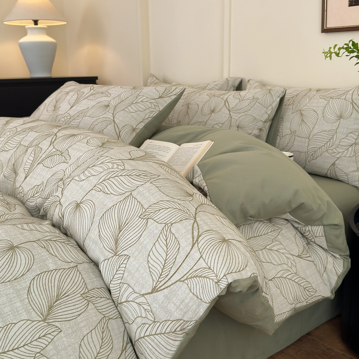 小叮当家纺仓储工厂店 (买家秀 爆款花型 不断货)2025新款A类全棉纯棉加厚磨毛双层纱色织提花四件套 春亦果绿