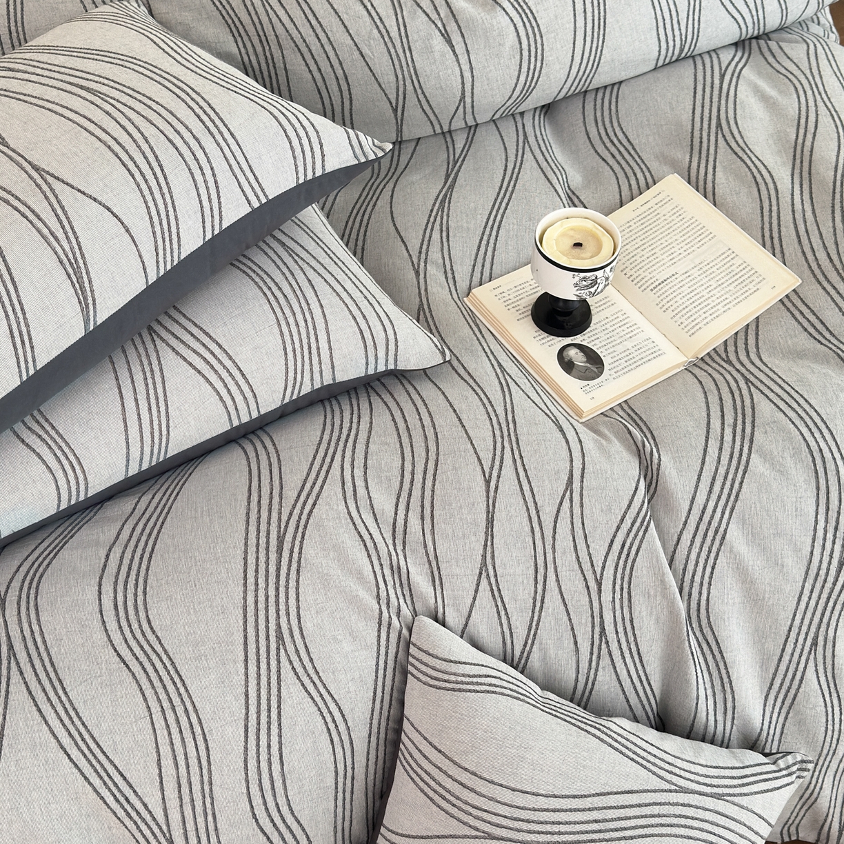 91家纺网 家纺一手货源 找家纺 小叮当家纺仓储工厂店 (买家秀 爆款花型 不断货)2025新款A类全棉纯棉加厚磨毛双层纱色织提花四件套 流年灰