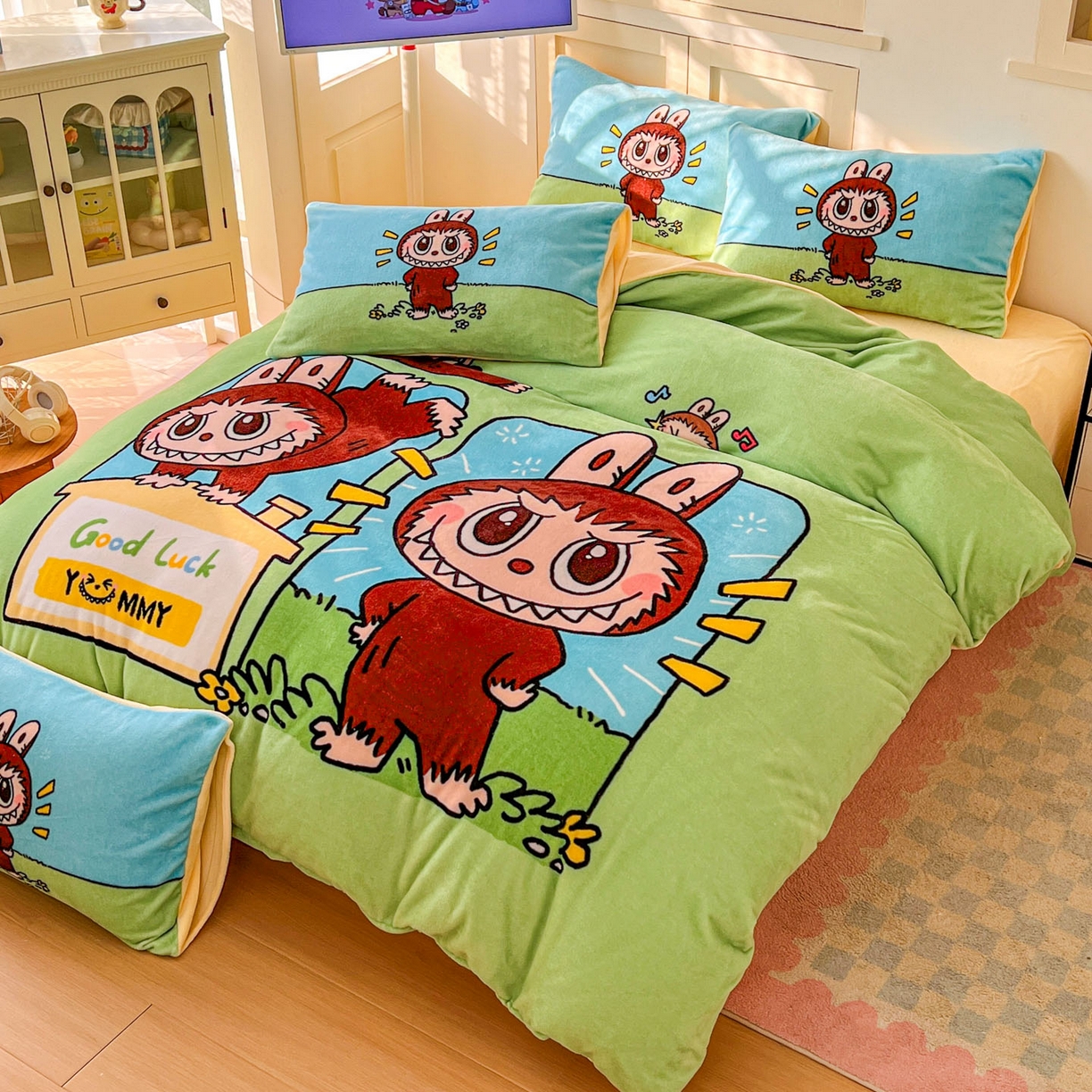 91家纺网 家纺一手货源 找家纺 浩诚 2025新款高克重牛奶绒大版卡通四件套系列 拉布拉布