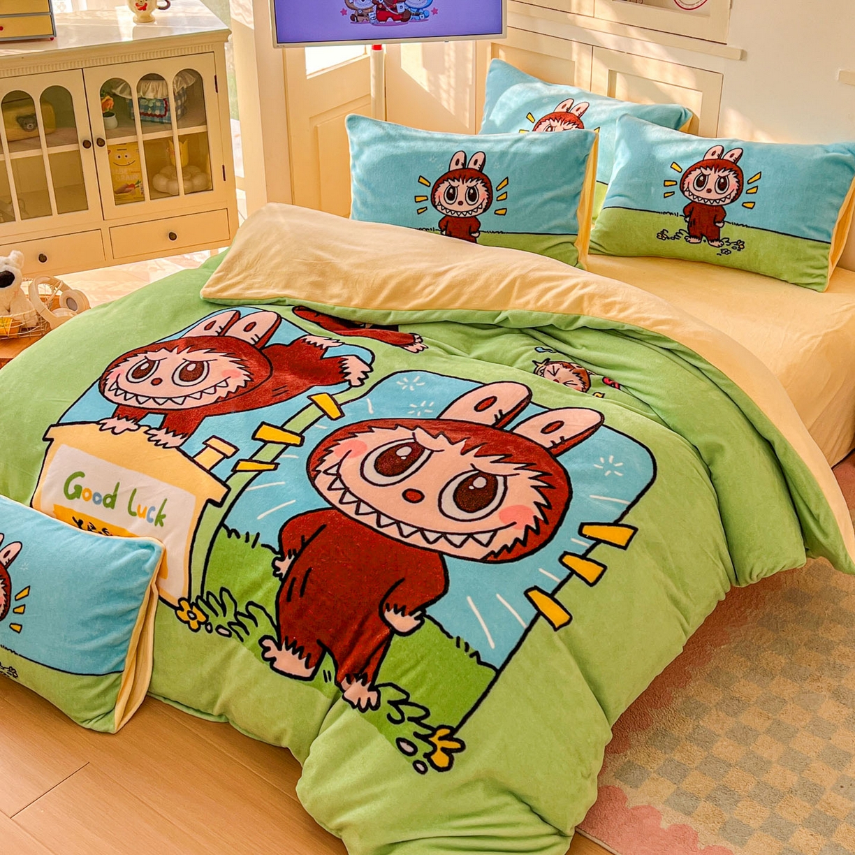 91家纺网 家纺一手货源 找家纺 浩诚 2025新款高克重牛奶绒大版卡通四件套系列 拉布拉布