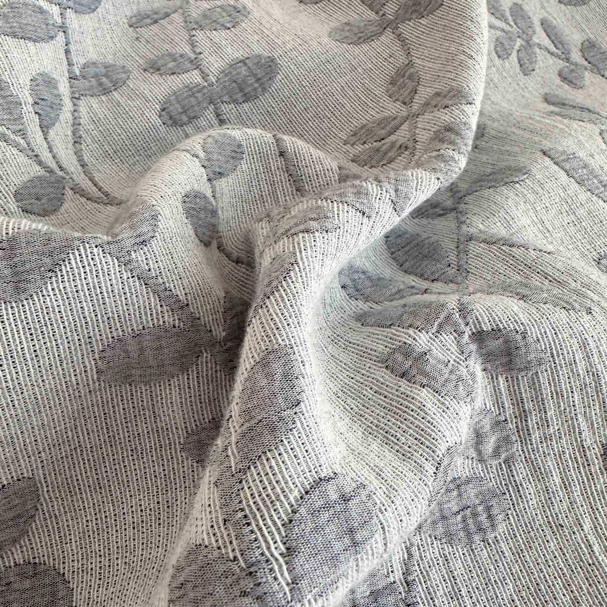 91家纺网 家纺一手货源 找家纺 小叮当家纺仓储工厂店 (买家秀 爆款花型 不断货)2025新款A类全棉纯棉加厚磨毛双层纱色织提花四件套 叶叶情深灰